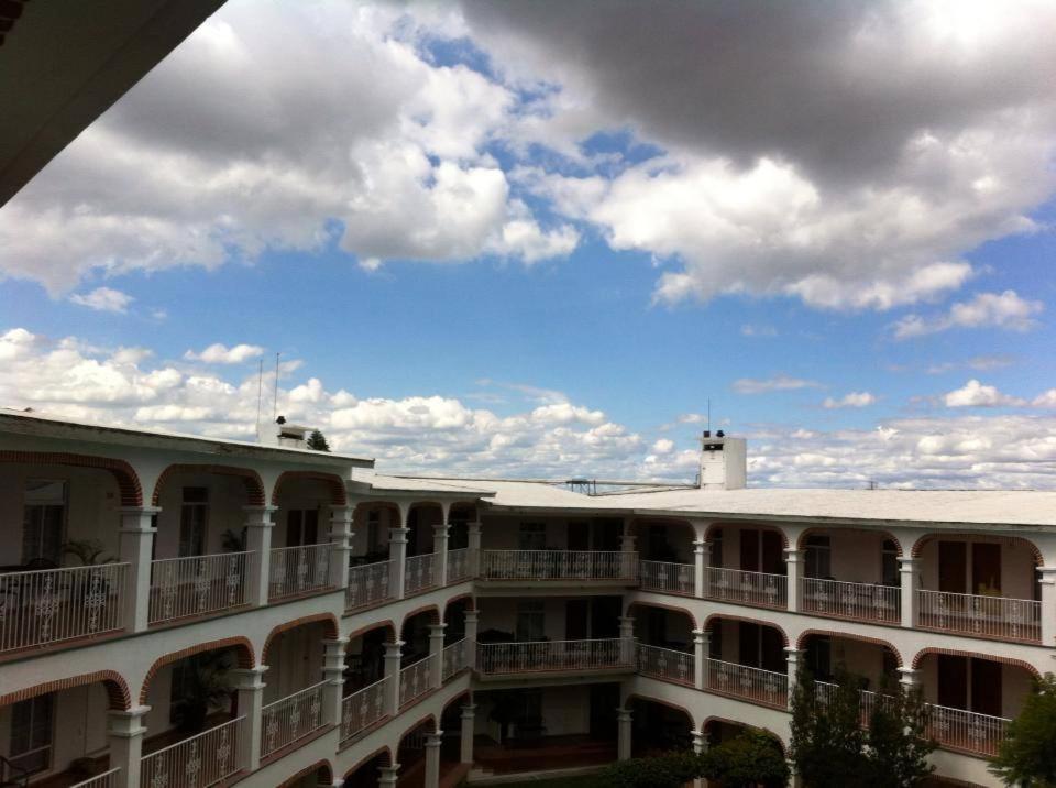 Plaza Venecia Hotel San Juan del Río Exterior foto